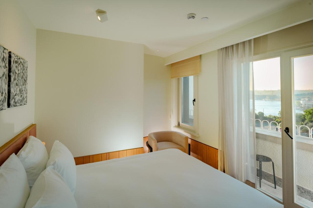 The Gift Hotel Istanbul Exteriör bild